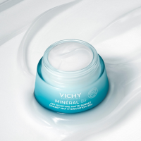 Vichy Minéral 89 akár 48 órás hidratáló, mattító sorbet