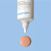 La Roche-Posay Effaclar DUO+ M színezett krém medium