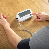 OMRON M3 Comfort AFib felkaros vérnyomásmérő