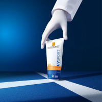La Roche-Posay Anthelios UVSPORT pro-resistance fényvédő tej SPF50+