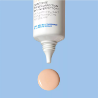 La Roche-Posay Effaclar DUO+ M színezett krém light